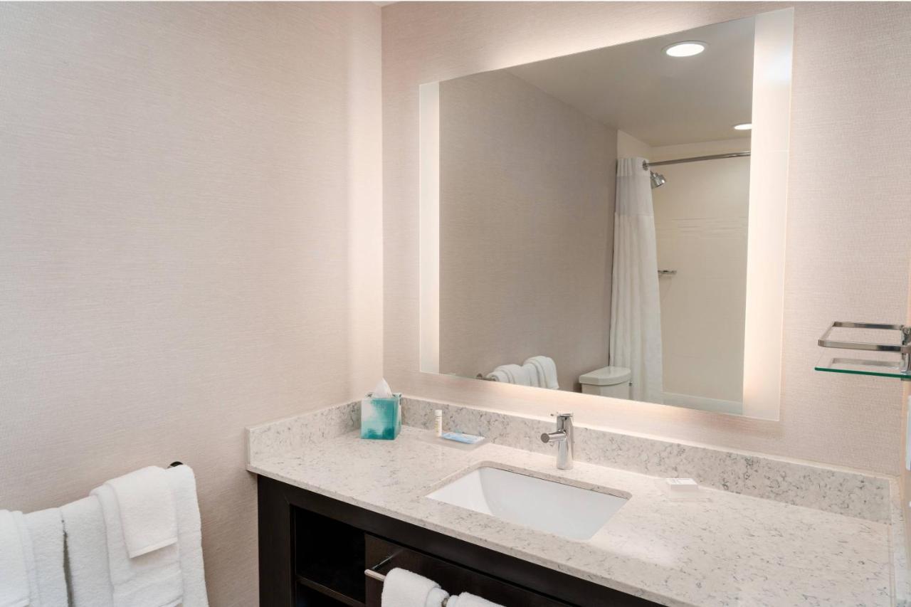 Residence Inn By Marriott Grand Rapids Downtown Екстериор снимка