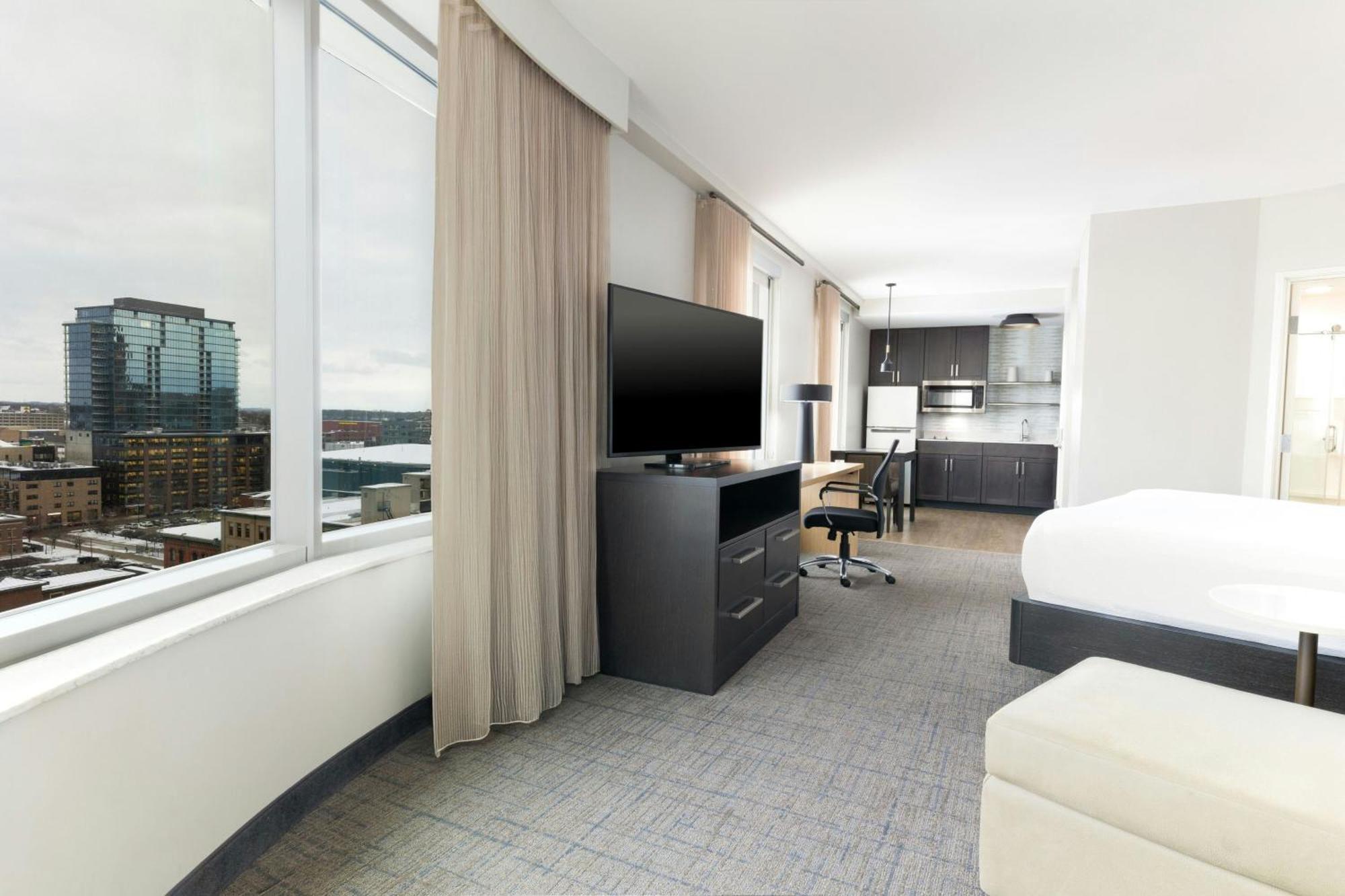 Residence Inn By Marriott Grand Rapids Downtown Екстериор снимка