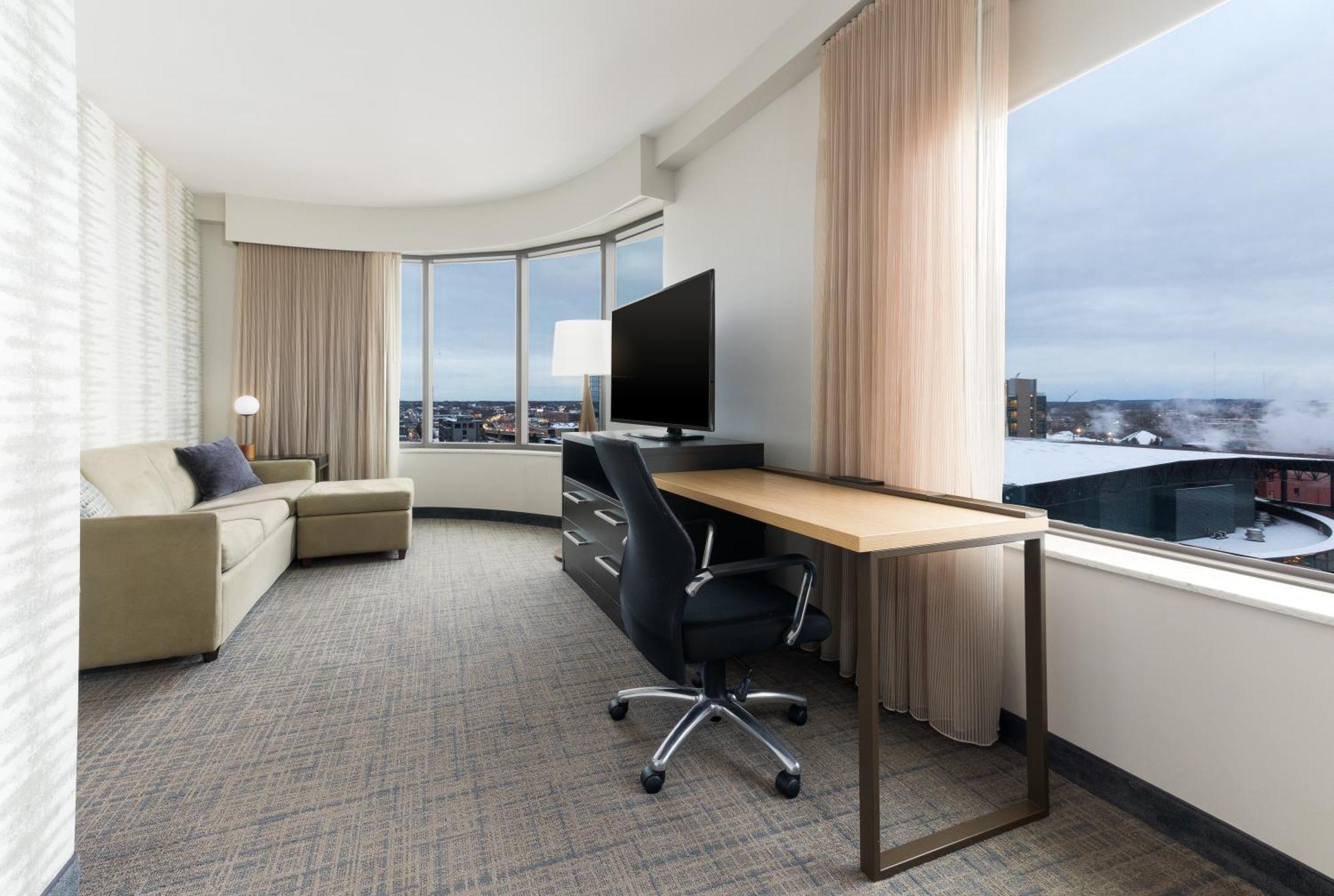 Residence Inn By Marriott Grand Rapids Downtown Екстериор снимка
